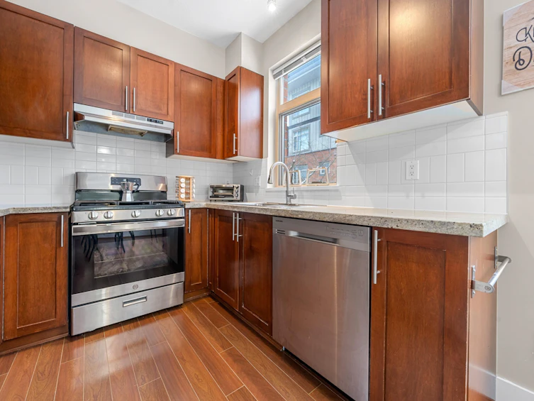 215-2250 Wesbrook Mall, Vancouver, BC, V6T 0A6 - 15