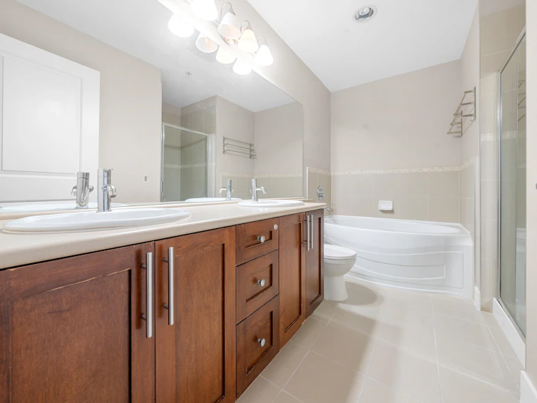215-2250 Wesbrook Mall, Vancouver, BC, V6T 0A6 - 31