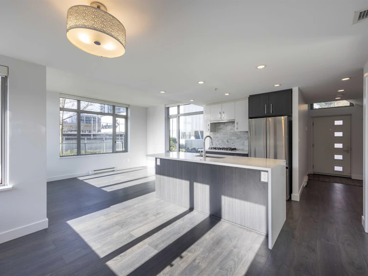 101-518 Whiting Way, Coquitlam, BC, V3J 0H7 - 9