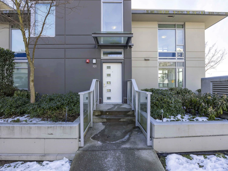 101-518 Whiting Way, Coquitlam, BC, V3J 0H7 - 4