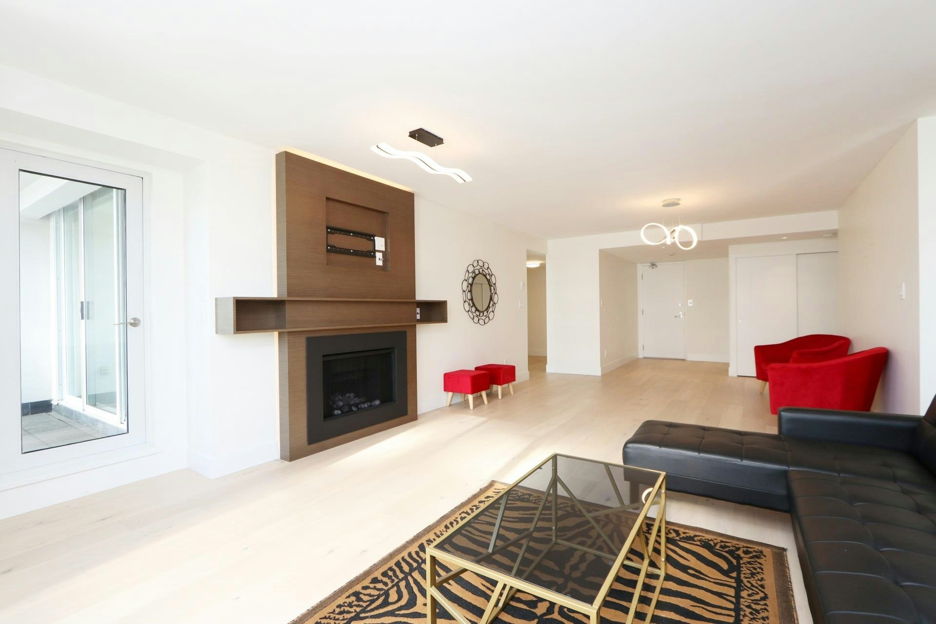 2201-1500 Howe Street, Vancouver, BC, V6Z 2N1