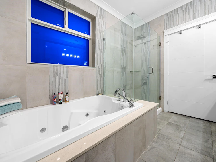 6970 Inverness Street, Vancouver, BC, V5X 4G5 - 24