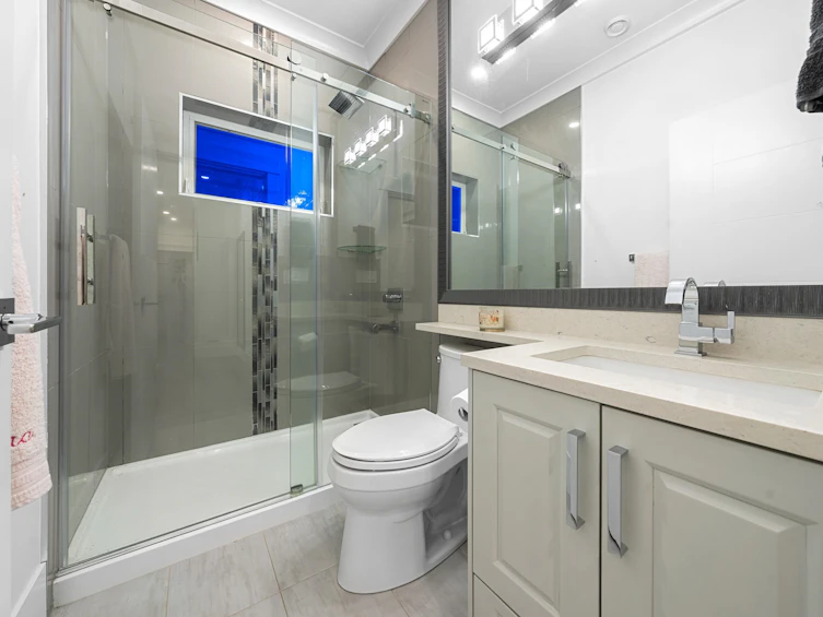 6970 Inverness Street, Vancouver, BC, V5X 4G5 - 32