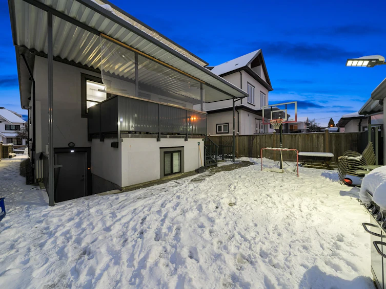 6970 Inverness Street, Vancouver, BC, V5X 4G5 - 38