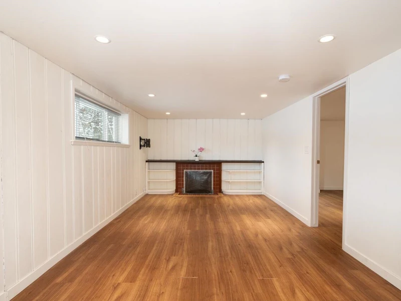 3792 Dunbar Street, Vancouver BC V6S 2C9