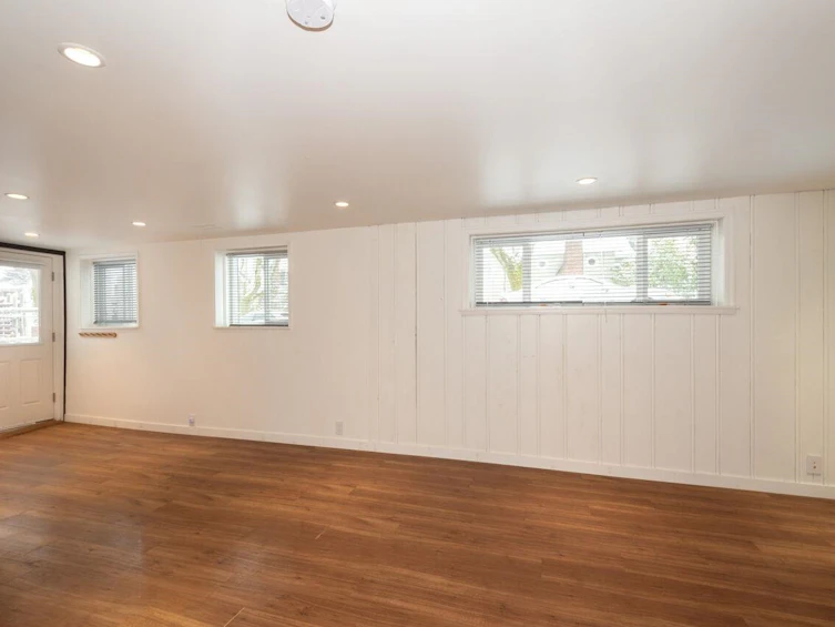 3792 Dunbar Street, Vancouver, BC, V6S 2C9 - 3