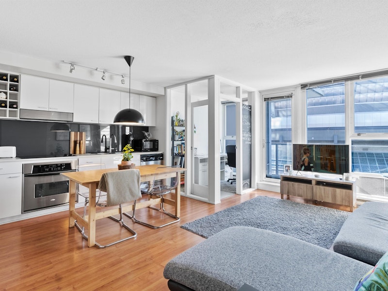 602 - 111 W Georgia Street, Vancouver BC V6B 1T8
