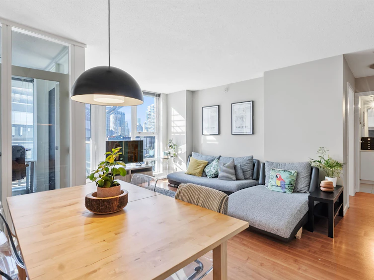 602-111 W Georgia Street, Vancouver, BC, V6B 1T8 - 3