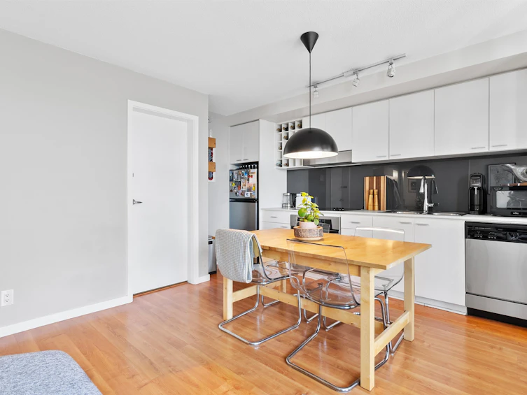 602-111 W Georgia Street, Vancouver, BC, V6B 1T8 - 8