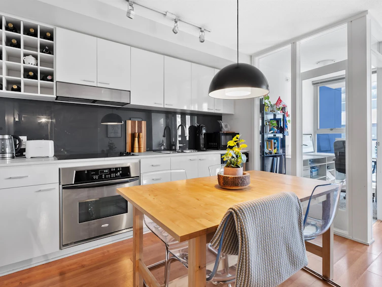 602-111 W Georgia Street, Vancouver, BC, V6B 1T8 - 9
