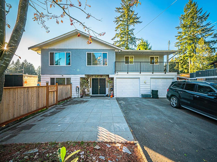 3863 203b Street, Langley, BC, V3A 4X1