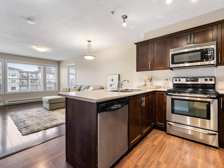 305-46289 Yale Road, Chilliwack, BC, V2P 0B9 - 4