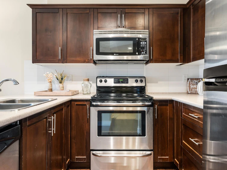 305-46289 Yale Road, Chilliwack, BC, V2P 0B9 - 5