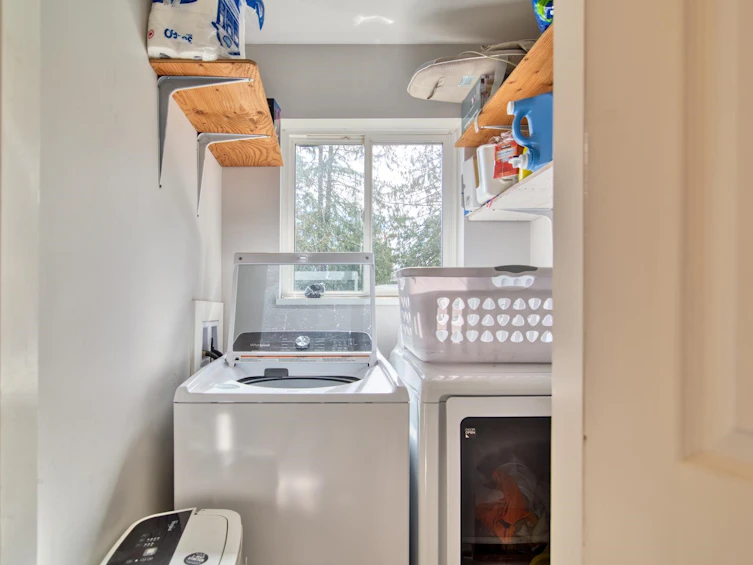 7717 Fawn Road, Halfmoon Bay, BC, V7Z 1C4 - 20