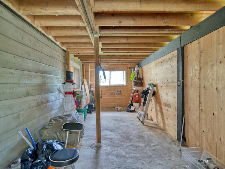 7717 Fawn Road, Halfmoon Bay, BC, V7Z 1C4 - 28
