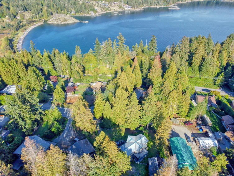 7717 Fawn Road, Halfmoon Bay, BC, V7Z 1C4 - 33