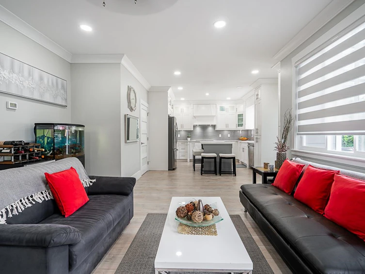6477 189 Street, Surrey, BC, V3S 8V4 - 6