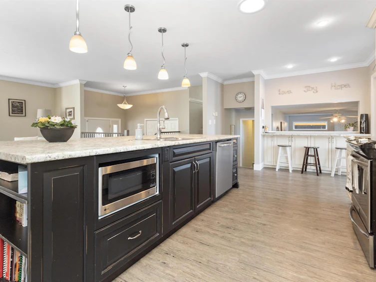 10007 Shamrock Drive, Chilliwack, BC, V2P 5L3 - 12