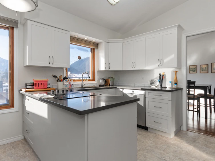 620 6th Avenue, Hope, BC, V0X 1L0 - 6