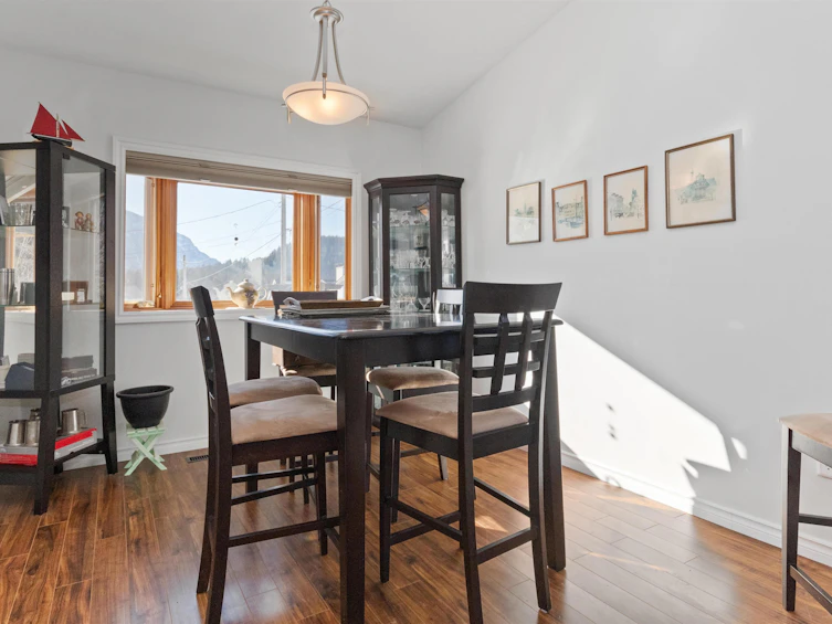 620 6th Avenue, Hope, BC, V0X 1L0 - 11