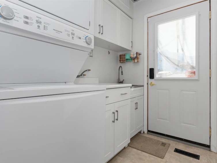 620 6th Avenue, Hope, BC, V0X 1L0 - 25