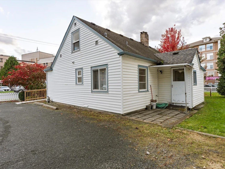45601 Hodgins Avenue, Chilliwack, BC, V2P 1P2 - 22