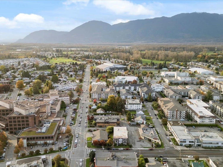 45601 Hodgins Avenue, Chilliwack, BC, V2P 1P2 - 29