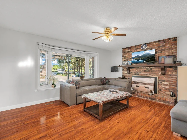 7311 No. 6 Road, Richmond, BC, V6W 1C9 - 9