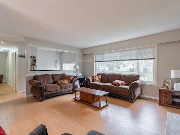 2177 Guilford Drive, Abbotsford, BC, V2S 4Z3