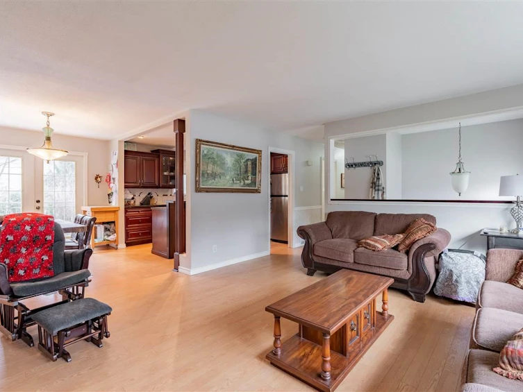 2177 Guilford Drive, Abbotsford, BC, V2S 4Z3 - 3