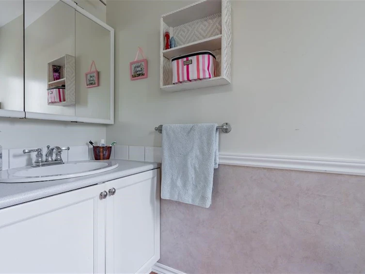 2177 Guilford Drive, Abbotsford, BC, V2S 4Z3 - 15