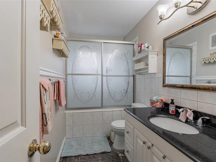 2177 Guilford Drive, Abbotsford, BC, V2S 4Z3 - 18