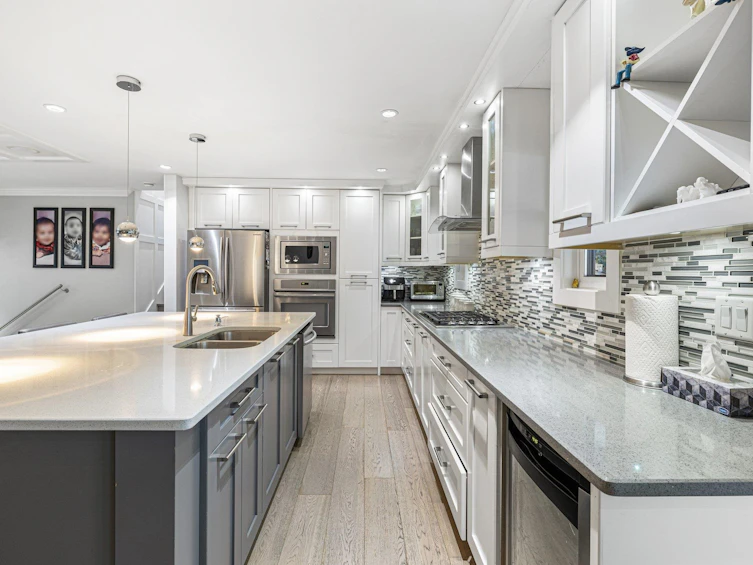 7863 Suncrest Drive, Surrey, BC, V3W 6A8 - 7