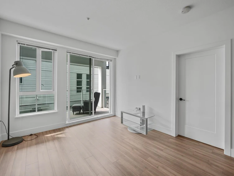 201-6933 Cambie Street, Vancouver, BC, V6P 0J1 - 3