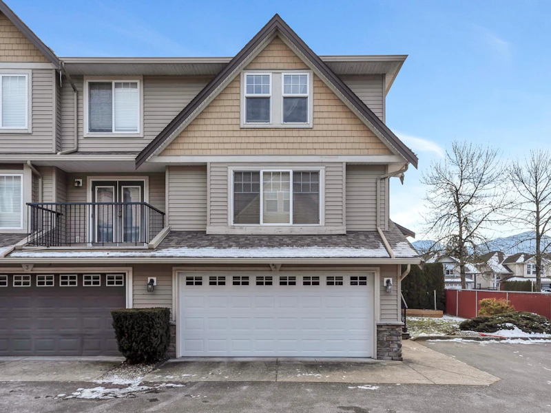 4 - 46568 First Avenue, Chilliwack BC V2P 1W9