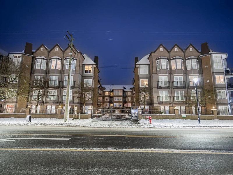 304 - 20200 56th Avenue, Langley BC V3A 8S1