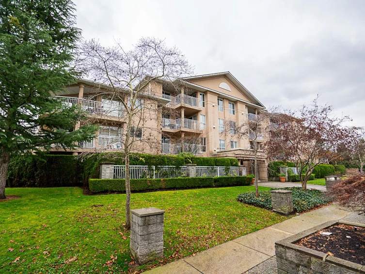 314-13733 74th Avenue, Surrey, BC, V3W 1B8 - 2