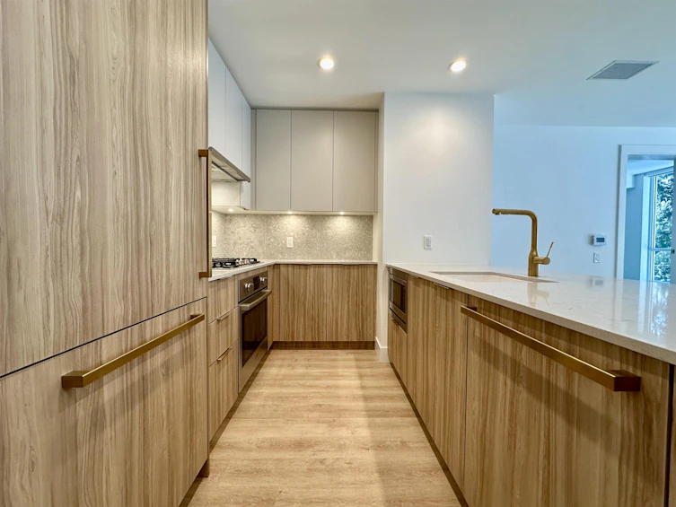 401-2325 Emery Court, North Vancouver, BC, V7J 0E3 - 6