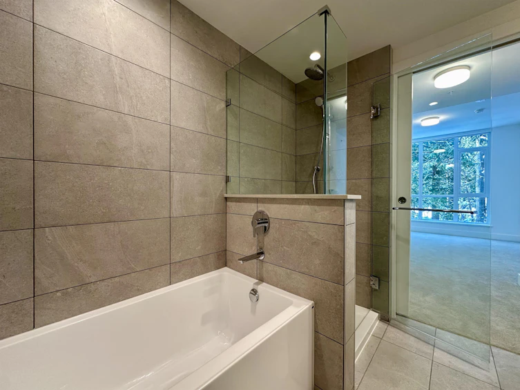 401-2325 Emery Court, North Vancouver, BC, V7J 0E3 - 10