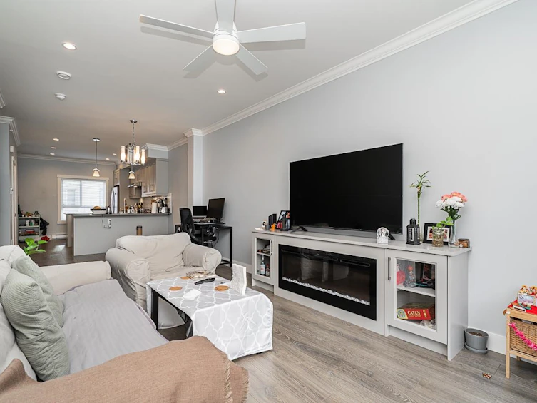 20-13328 96 Avenue, Surrey, BC, V3V 1Y4 - 11