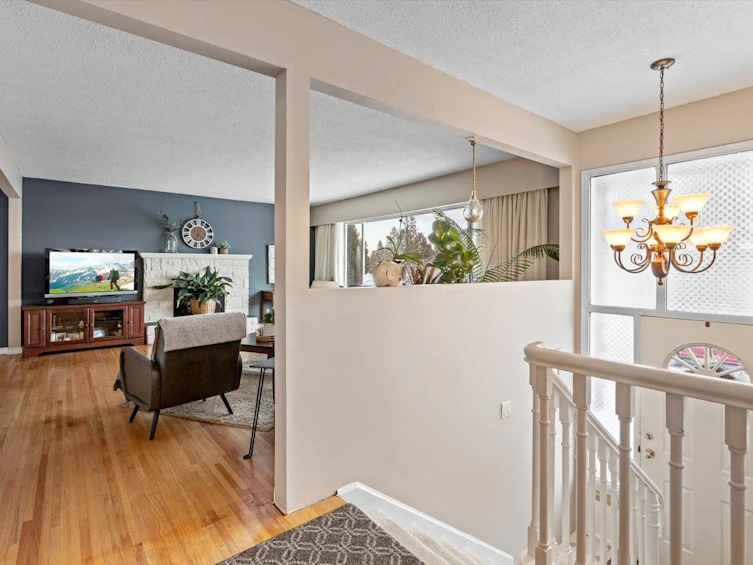 883 Glencoe Drive, Port Moody, BC, V3H 1G9 - 3
