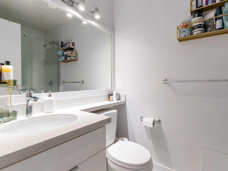 702-1080 Pacific Street, Vancouver, BC, V6E 4C2 - 16
