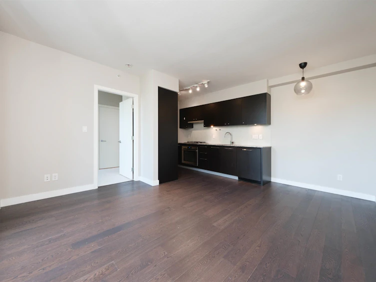 301-6180 Cooney Road, Richmond, BC, V6Y 0H2 - 3
