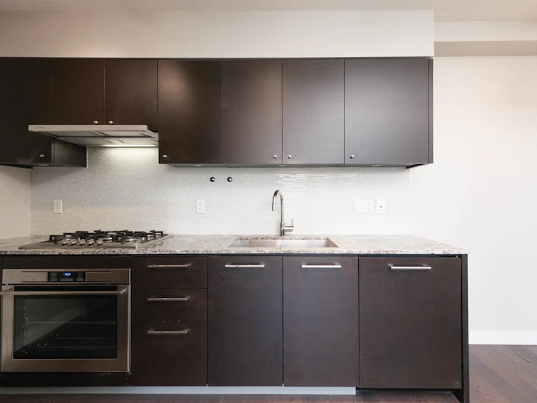 301-6180 Cooney Road, Richmond, BC, V6Y 0H2 - 5