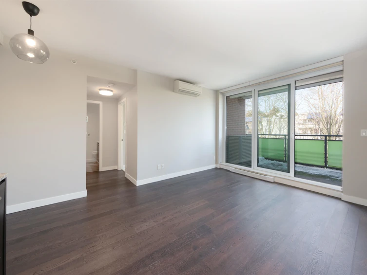 301-6180 Cooney Road, Richmond, BC, V6Y 0H2 - 9