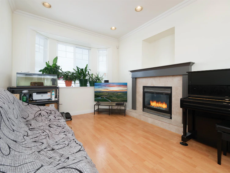 2780 E 26th Avenue, Vancouver, BC, V5R 1L2 - 3