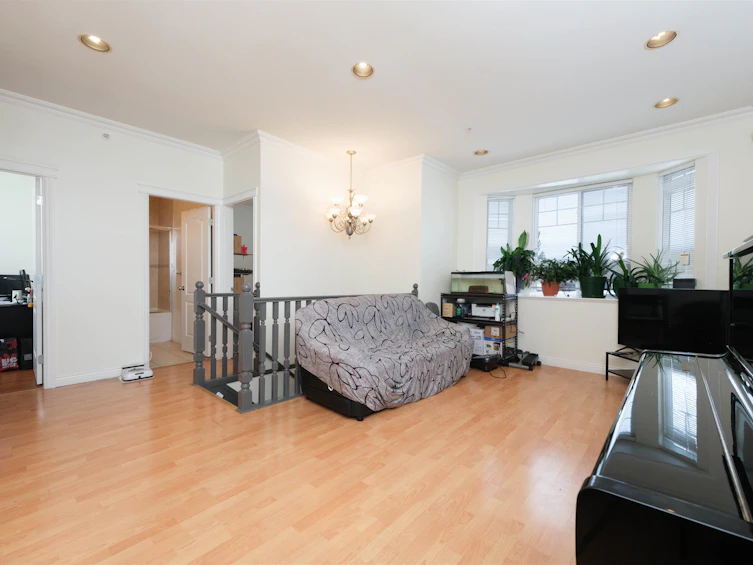 2780 E 26th Avenue, Vancouver, BC, V5R 1L2 - 7
