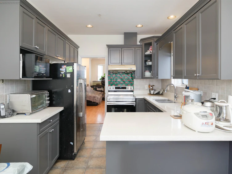 2780 E 26th Avenue, Vancouver, BC, V5R 1L2 - 11