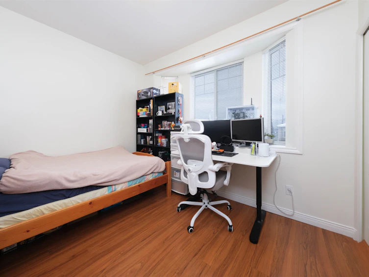 2780 E 26th Avenue, Vancouver, BC, V5R 1L2 - 12