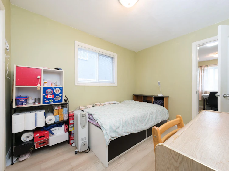 2780 E 26th Avenue, Vancouver, BC, V5R 1L2 - 18